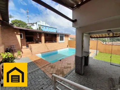 Casa com 4 Quartos à venda, 383m² no Centro Alto, Ribeirão Pires