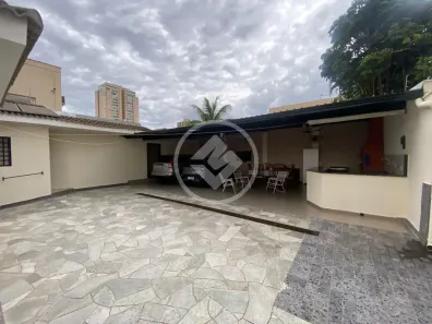 Casa com 4 Quartos à venda, 339m² no Jardim Sumaré, Araçatuba