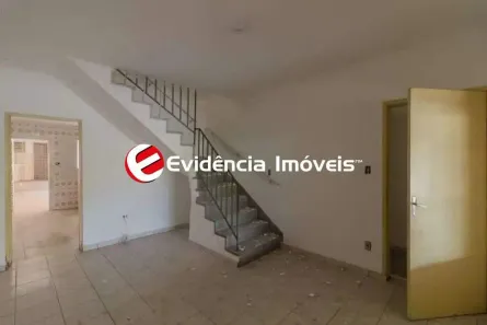 Sobrado com 3 Quartos para alugar, 220m² no Vila Scarpelli, Santo André