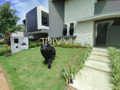 Casa de Condomínio com 3 Quartos à venda, 308m² no Granja Marileusa, Uberlândia