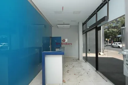 Ponto Comercial para alugar, 748m² no Santa Efigênia, Belo Horizonte