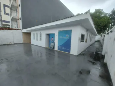 Casa com 9 Quartos para alugar, 250m² no Nossa Senhora das Graças, Manaus