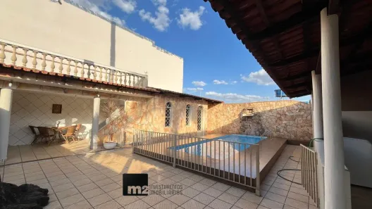 Casa com 3 Quartos à venda, 420m² no Jardim Atlântico, Goiânia
