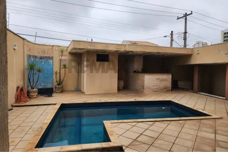Sobrado com 3 Quartos à venda, 251m² no Centro, Taubaté