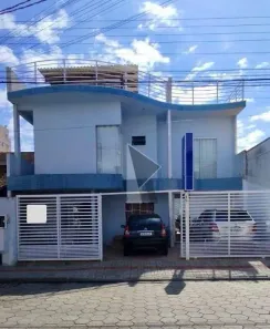 Casa com 4 Quartos à venda, 210m² no Centro, Navegantes