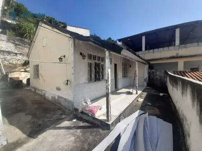 Casa de Condomínio com 2 Quartos à venda, 89m² no Santa Rosa, Niterói