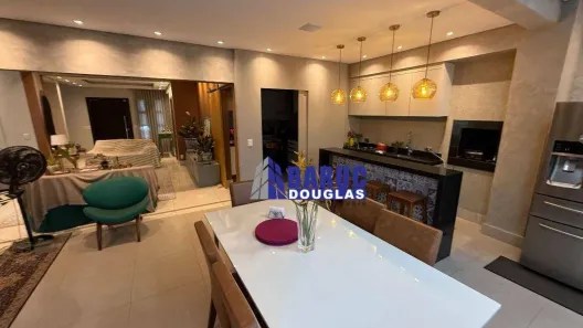 Casa de Condomínio com 3 Quartos à venda, 310m² no Condomínio Residencial Florais dos Lagos, Cuiabá