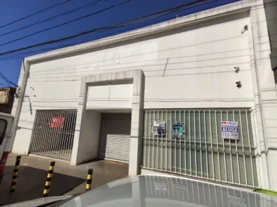 Galpão/Depósito/Armazém para alugar, 590m² no São Benedito, Uberaba