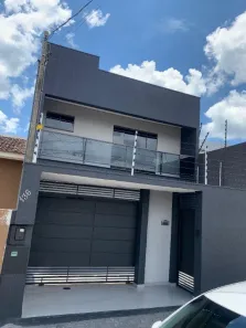 Sobrado com 3 Quartos à venda, 201m² no Jardim San Raphael V, Arapongas