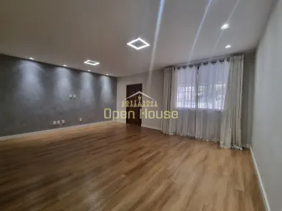Imóvel Comercial com 3 Quartos à venda, 212m² no Jardim Amália, Volta Redonda