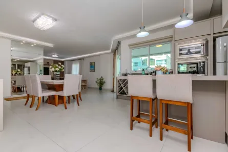 Apartamento com 3 Quartos à venda, 168m² no Meia Praia, Itapema