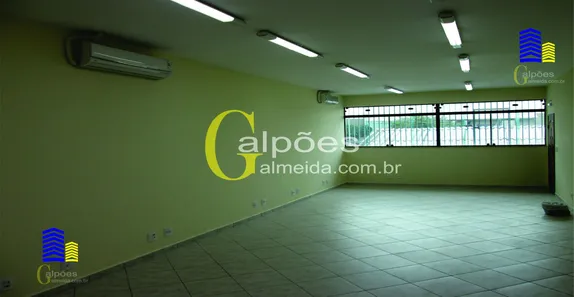 Galpão/Depósito/Armazém para alugar, 300m² no Vila Anastácio, São Paulo