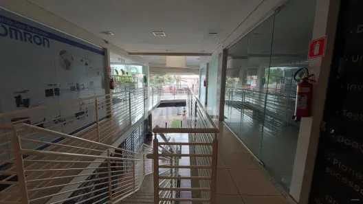 Prédio Comercial com 1 Quarto à venda, 410m² no Pacaembu, Uberlândia