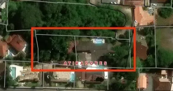 Lote/Terreno à venda, 2800m² no Atiradores, Joinville