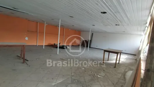 Ponto Comercial com 4 Quartos à venda, 375m² no Cachambi, Rio de Janeiro