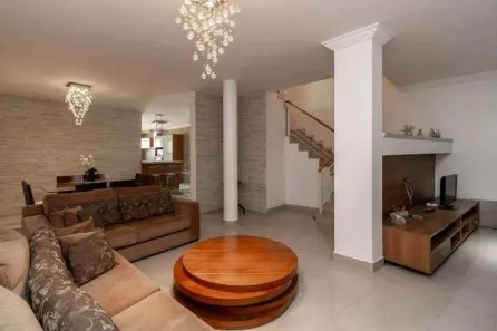 Sobrado com 5 Quartos para alugar, 265m² no Chácara Inglesa, São Paulo