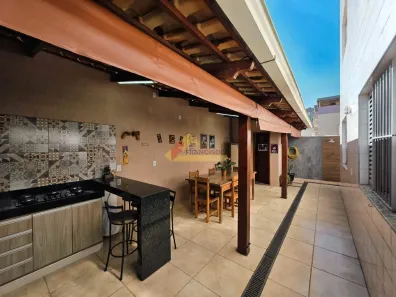 com 3 Quartos à venda, 155m² no Centro, Divinópolis