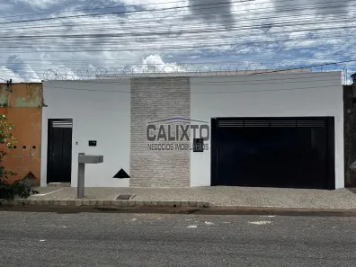 Casa com 3 Quartos à venda, 130m² no Laranjeiras, Uberlândia