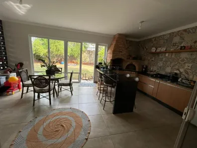Casa de Condomínio com 4 Quartos à venda, 178m² no Vila Hollândia, Campinas