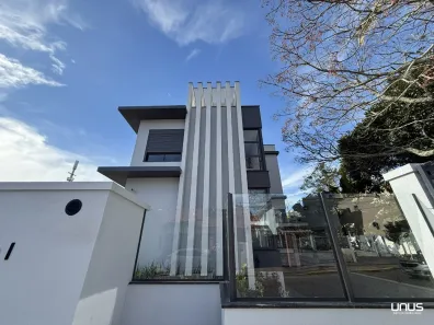 Casa com 3 Quartos à venda, 200m² no Córrego Grande, Florianópolis
