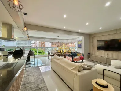 Apartamento com 3 Quartos à venda, 135m² no Enseada, Guarujá