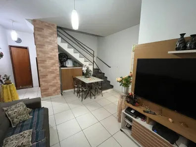 Casa com 3 Quartos à venda, 73m² no Camargos, Belo Horizonte