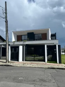 Sobrado com 3 Quartos à venda, 201m² no Saguaçu, Joinville