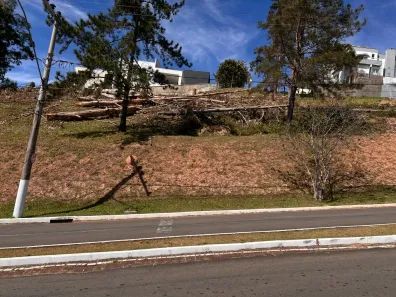 Lote/Terreno à venda, 494m² no São Pedro, Juiz de Fora