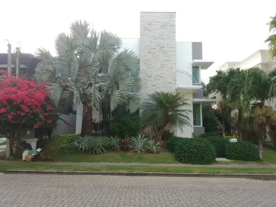 Casa de Condomínio com 3 Quartos para alugar, 344m² no Cararu, Eusébio