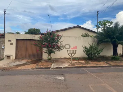 Casa com 3 Quartos à venda, 90m² no Jardim Curitiba, Goiânia