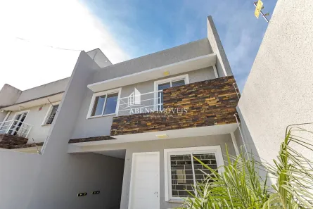 Sobrado com 4 Quartos à venda, 200m² no Atuba, Curitiba