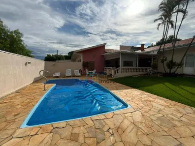 Casa com 4 Quartos à venda, 220m² no Parque Novo Mundo, Americana