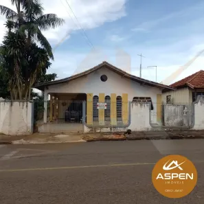 Casa com 2 Quartos à venda, 175m² no Vila Nova, Arapongas