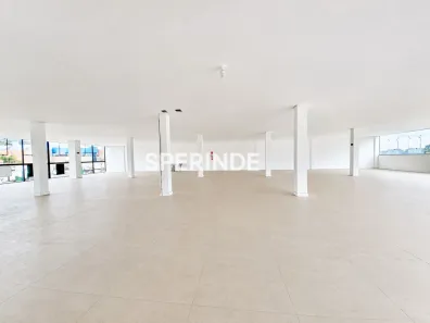 Ponto Comercial para alugar, 500m² no Esplanada, Caxias do Sul