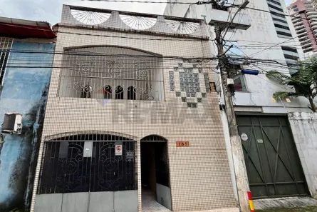 Casa com 5 Quartos à venda, 360m² no Umarizal, Belém