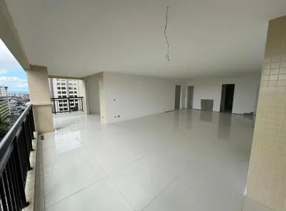 Apartamento com 5 Quartos à venda, 220m² no Adrianópolis, Manaus