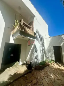 Casa com 3 Quartos à venda, 216m² no Vila Ramos, Presidente Prudente