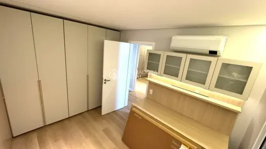 Apartamento com 3 Quartos para alugar, 137m² no Jardim Atlântico, Florianópolis
