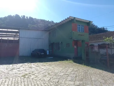 Galpão/Depósito/Armazém para alugar, 372m² no Coronel Veiga, Petrópolis