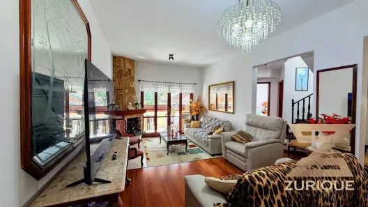 Apartamento com 4 Quartos à venda, 170m² no Jardim Andira, Campos do Jordão