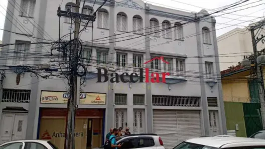 Prédio Comercial com 4 Quartos para alugar, 1500m² no Cidade Nova, Rio de Janeiro