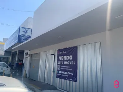 Prédio Comercial à venda, 995m² no Setor Aeroporto, Goiânia