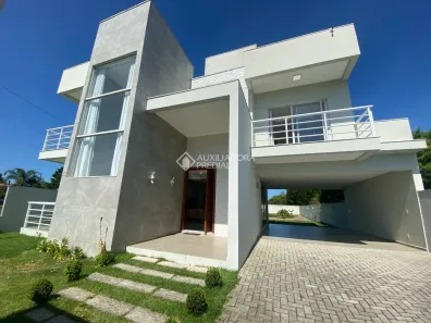 Casa com 4 Quartos à venda, 242m² no , Garopaba