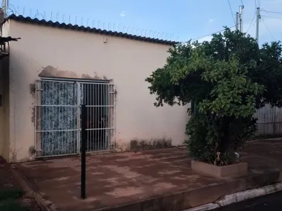 Casa com 2 Quartos à venda, 200m² no Núcleo Habitacional Buriti, Campo Grande