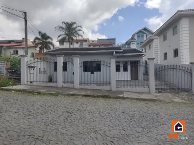 Casa com 4 Quartos para alugar, 165m² no Nova Rússia, Ponta Grossa