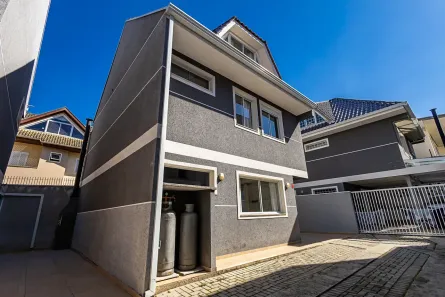 Casa de Condomínio com 3 Quartos à venda, 128m² no Ahú, Curitiba