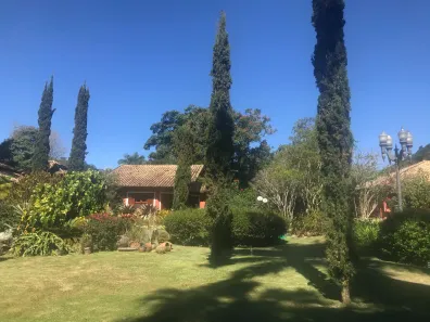 Casa com 8 Quartos à venda, 1200m² no Itaipava, Petrópolis