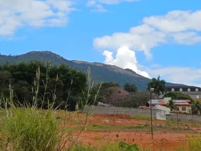 Lote/Terreno à venda, 360m² no San Fernando Valley, Atibaia