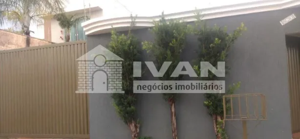 Casa com 3 Quartos à venda, 107m² no Alto Umuarama, Uberlândia