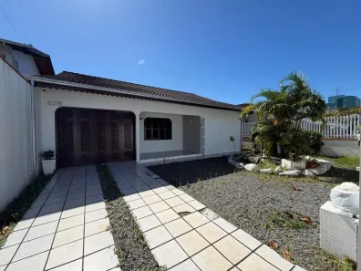 Casa com 3 Quartos à venda, 150m² no Praia da Enseada, São Francisco do Sul